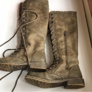 Roxy Mountain & The Seas board riding knee high vegan lace up boots